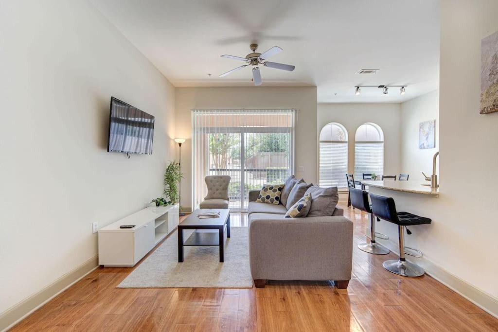 Cozy Apt Nrg Pool,Wi-Fi, Free Parking, Petsok! Houston Eksteriør bilde
